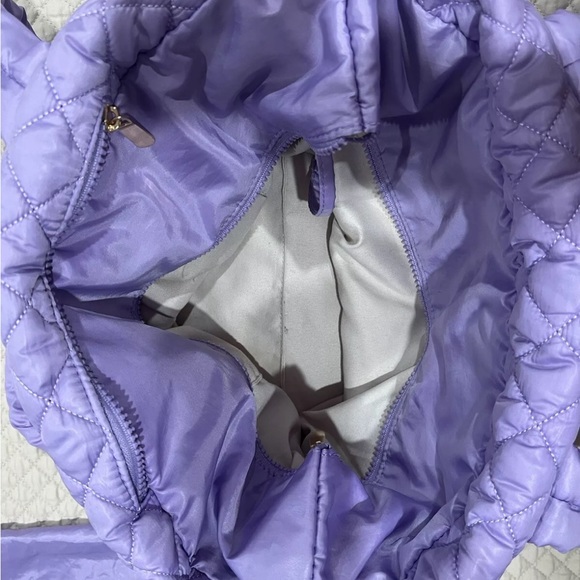 Jill and Ally Pop'n Purple Quilted Nylon Tote w/Chain and Pockets - Picture 11 of 12